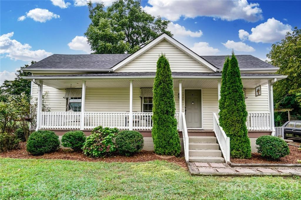 503 Woodlawn Avenue Mount Holly NC 28120