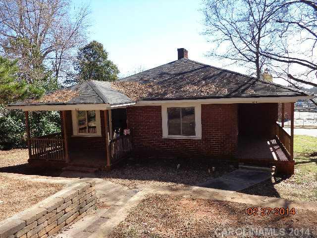 913 Ambassador Street Charlotte NC 28208