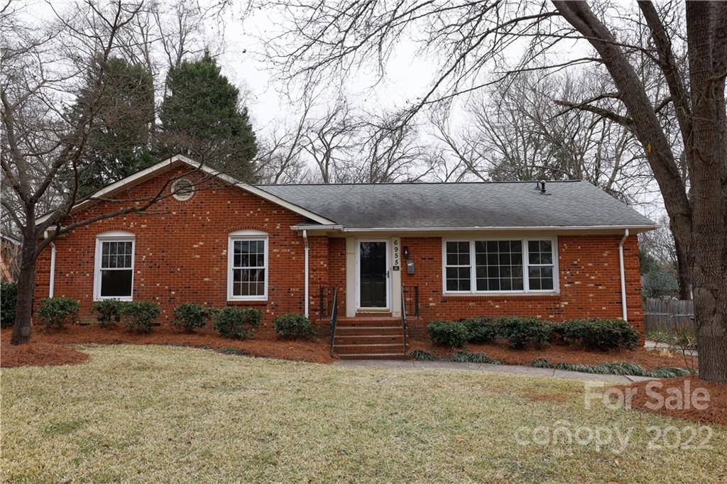 6955 Oakstone Place Charlotte NC 28210