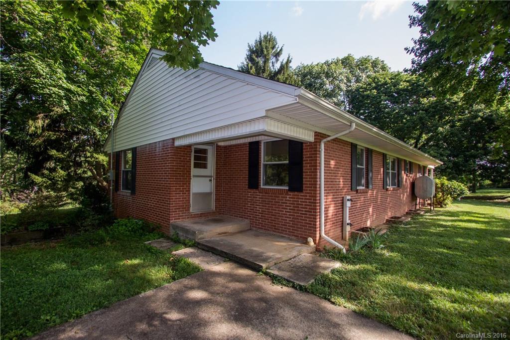 10 Hookers Gap Road Leicester NC 28748