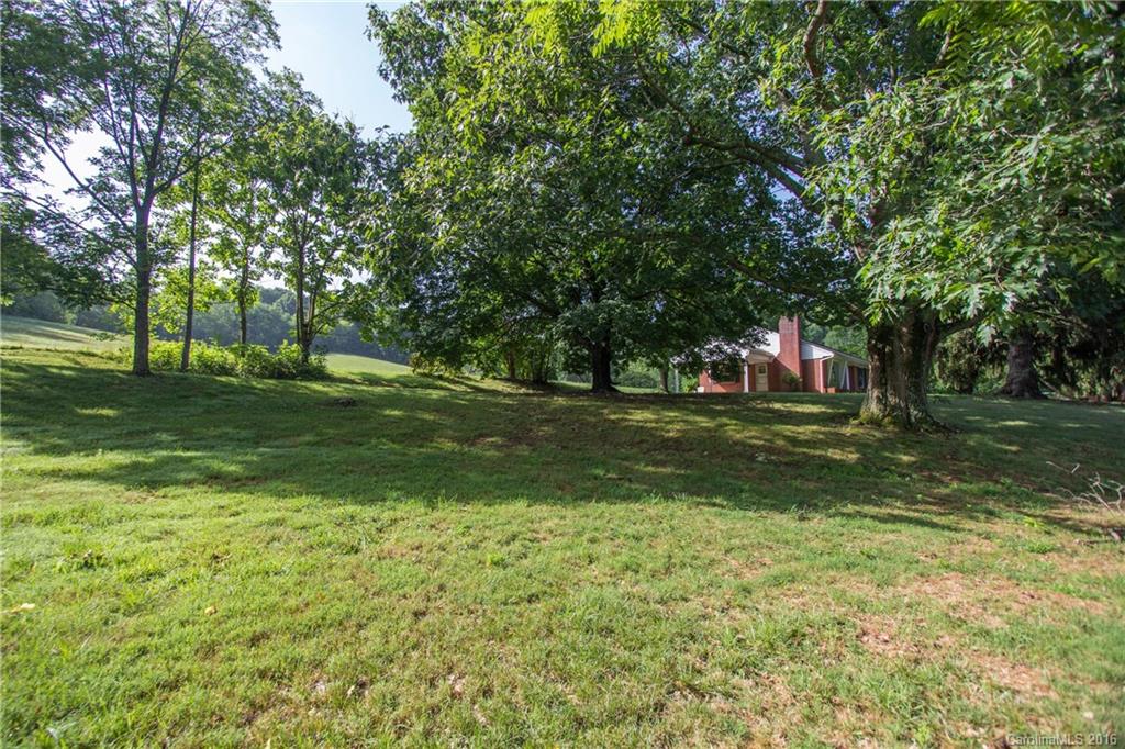 10 Hookers Gap Road Leicester NC 28748
