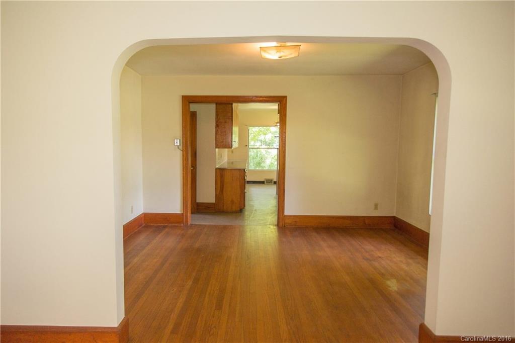 10 Hookers Gap Road Leicester NC 28748