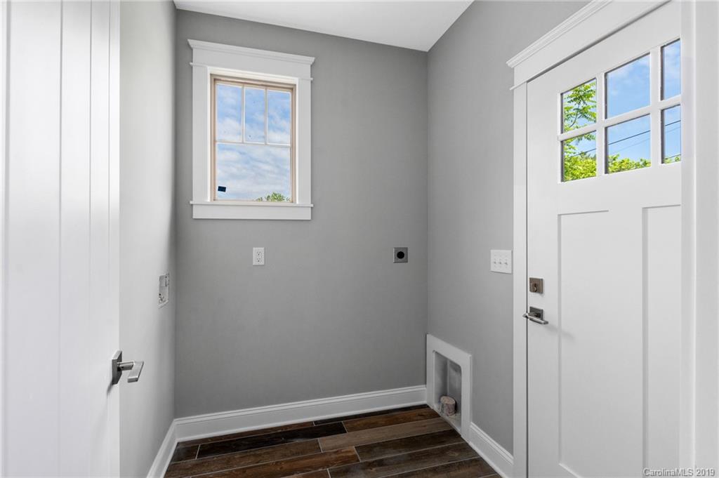 214 N Main Street Weaverville NC 28787