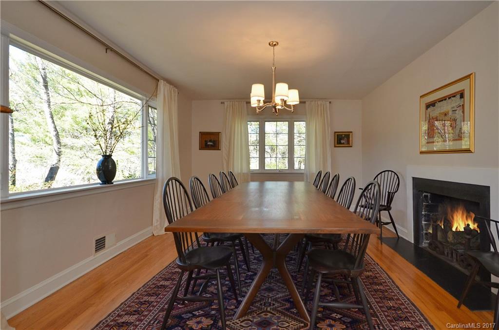 12 Pine Tree Circle Asheville NC 28804