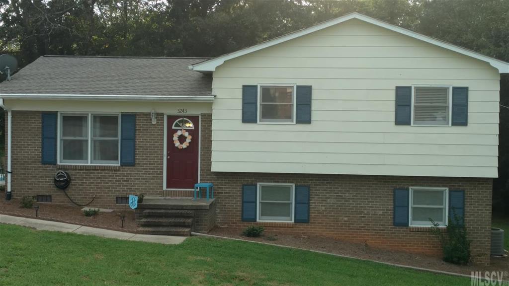 3243 24th Street Ne Hickory NC 28601