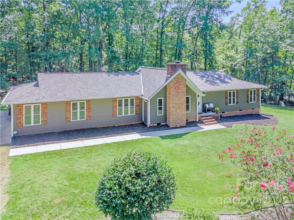 1556 Stanley Lucia Road Mount Holly NC 28120