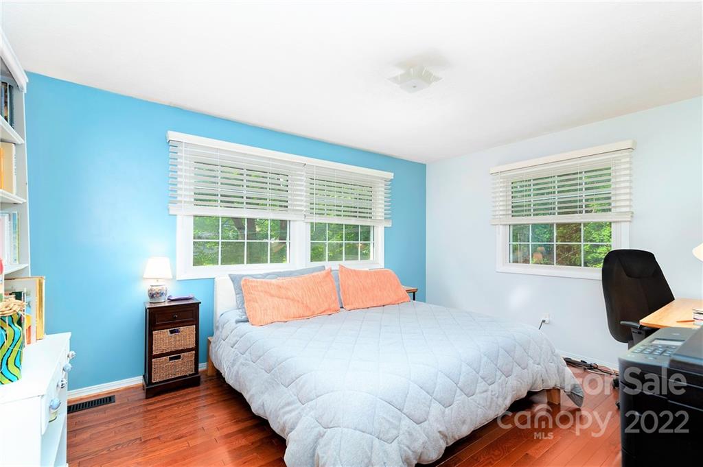 157 Jarvis Street Waynesville NC 28786