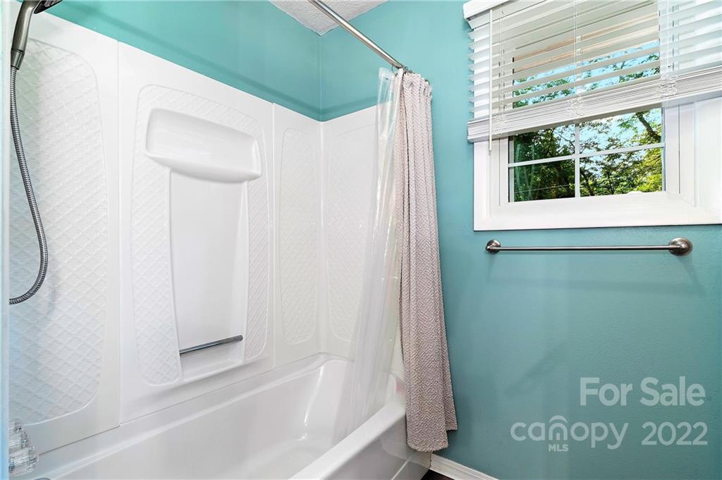 157 Jarvis Street Waynesville NC 28786