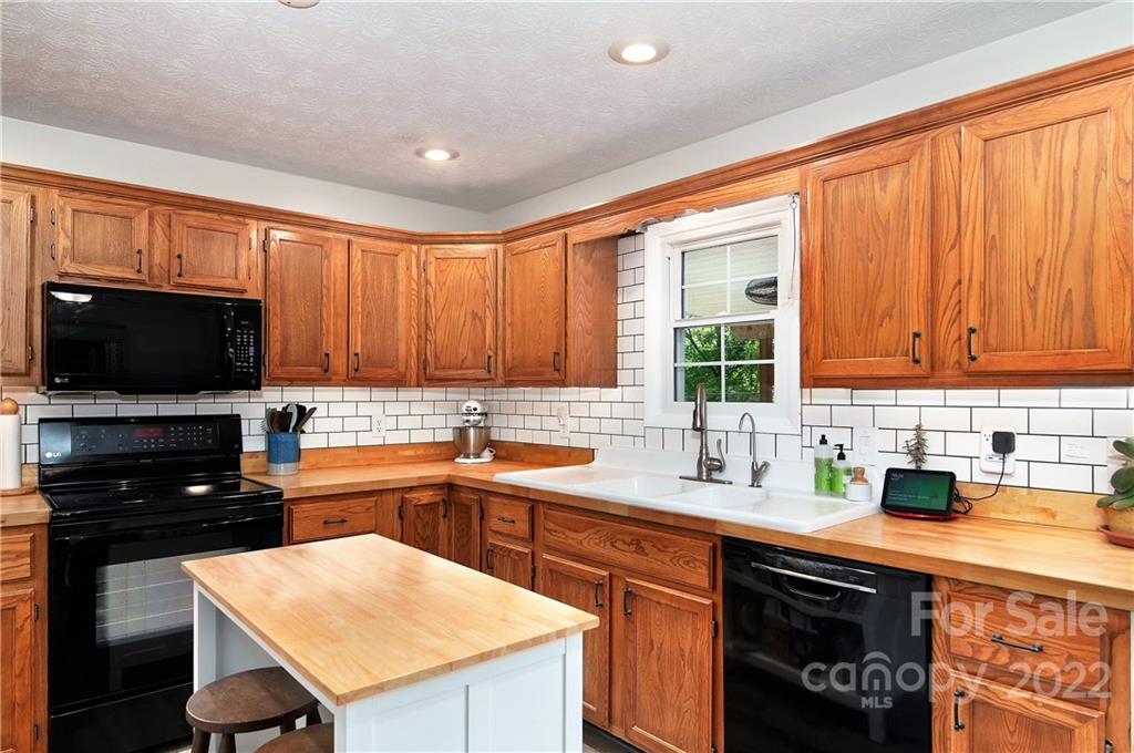157 Jarvis Street Waynesville NC 28786
