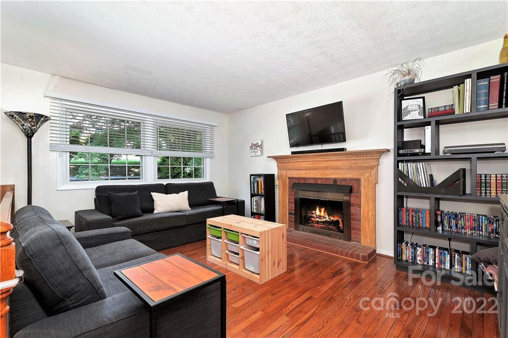 157 Jarvis Street Waynesville NC 28786