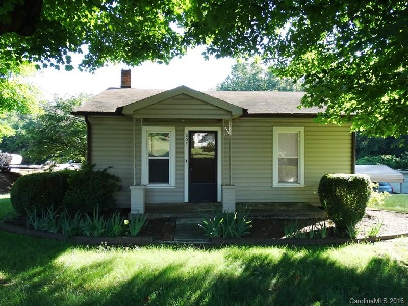 867 21st Street Drive SE Hickory NC 28602