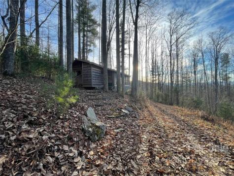 3024 Cane Creek Road Bakersville NC 28705