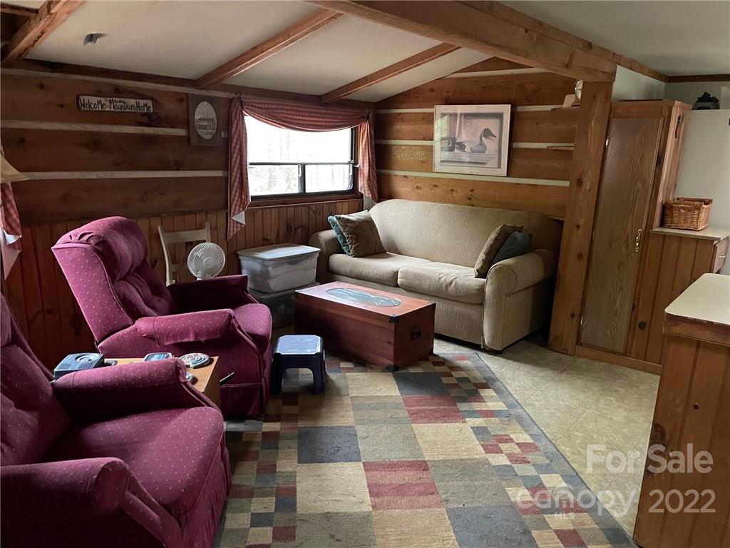 3024 Cane Creek Road Bakersville NC 28705