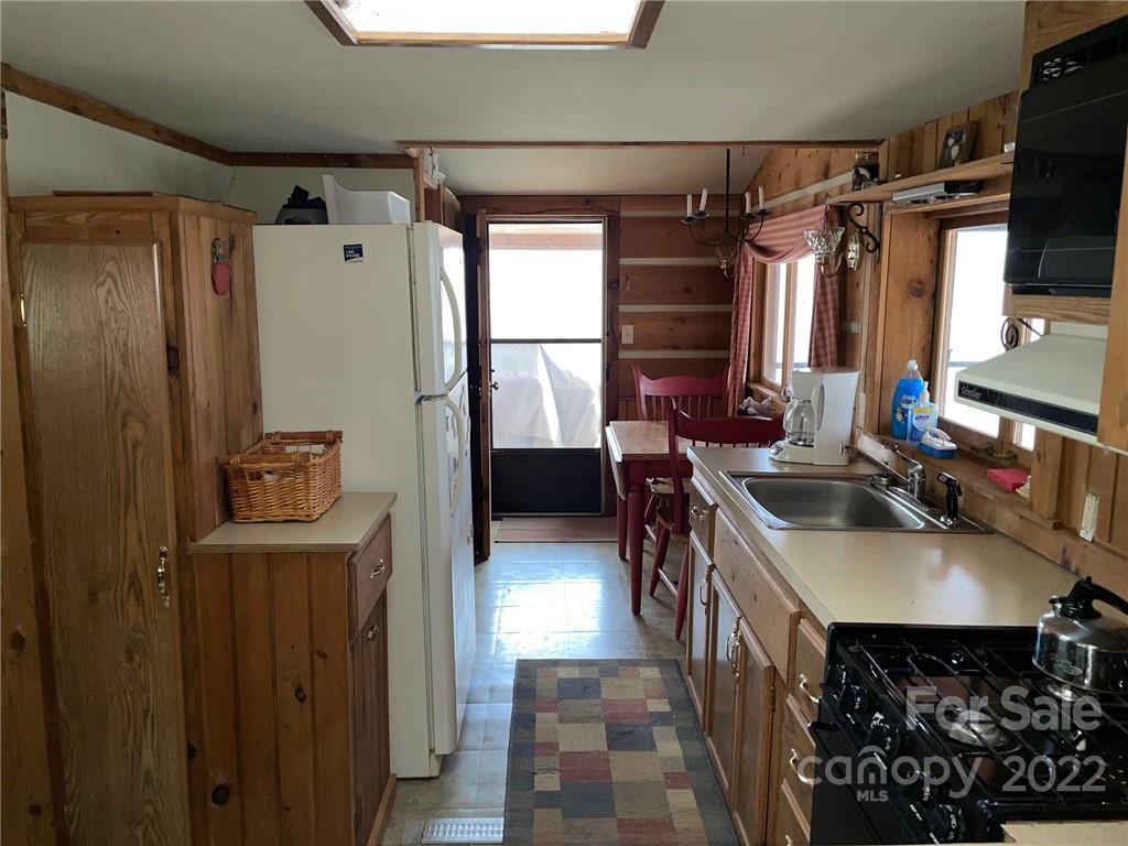 3024 Cane Creek Road Bakersville NC 28705