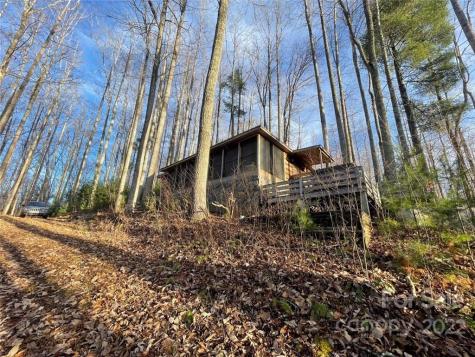 3024 Cane Creek Road Bakersville NC 28705
