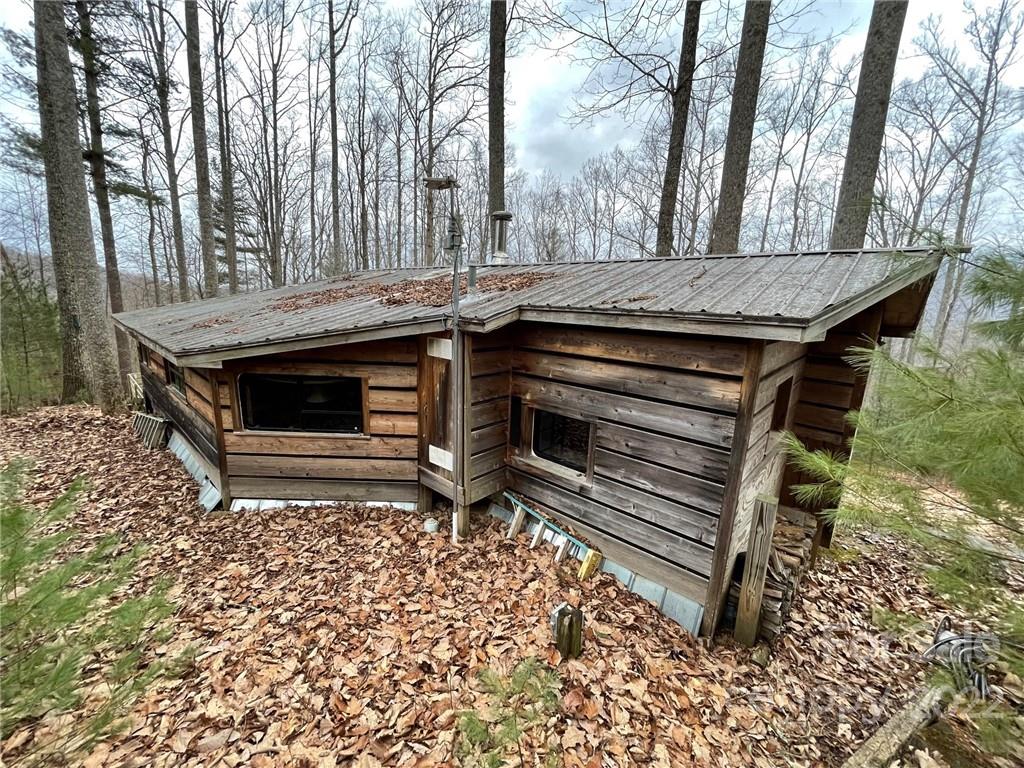 3024 Cane Creek Road Bakersville NC 28705