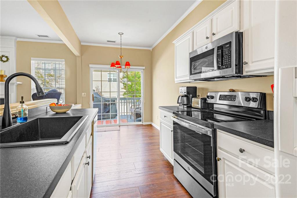 7124 Beverly Springs Drive Charlotte NC 28270