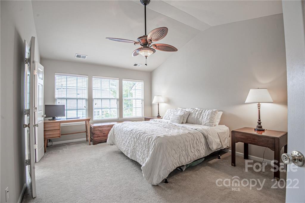 7124 Beverly Springs Drive Charlotte NC 28270
