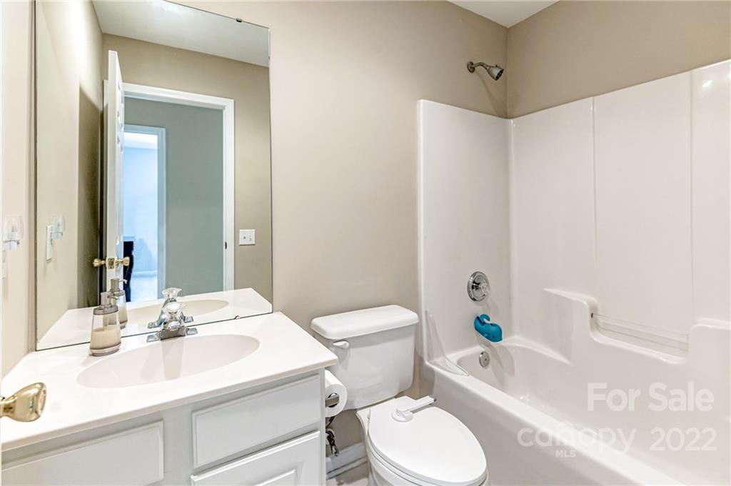 7124 Beverly Springs Drive Charlotte NC 28270