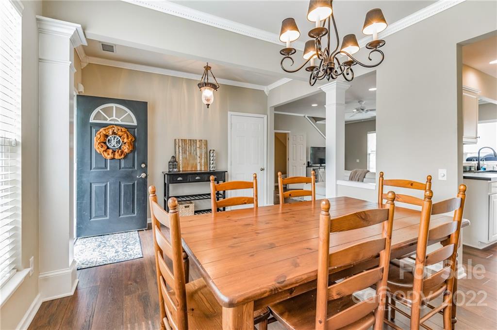 7124 Beverly Springs Drive Charlotte NC 28270