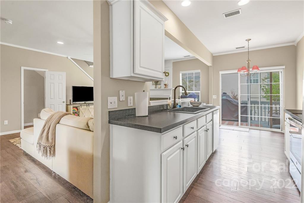 7124 Beverly Springs Drive Charlotte NC 28270