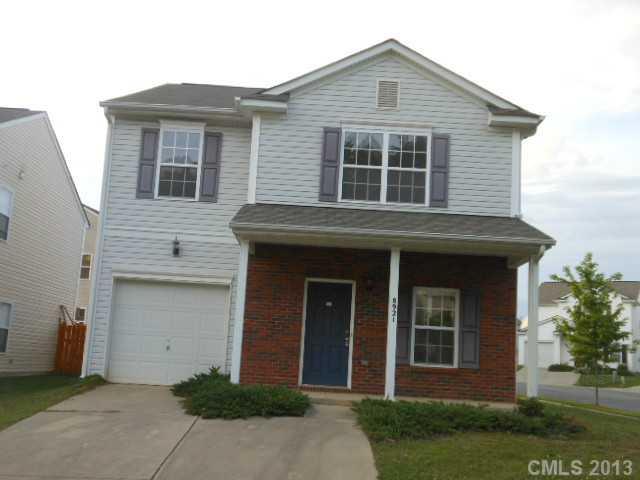 8921 Chalkstone Road Charlotte NC 28216