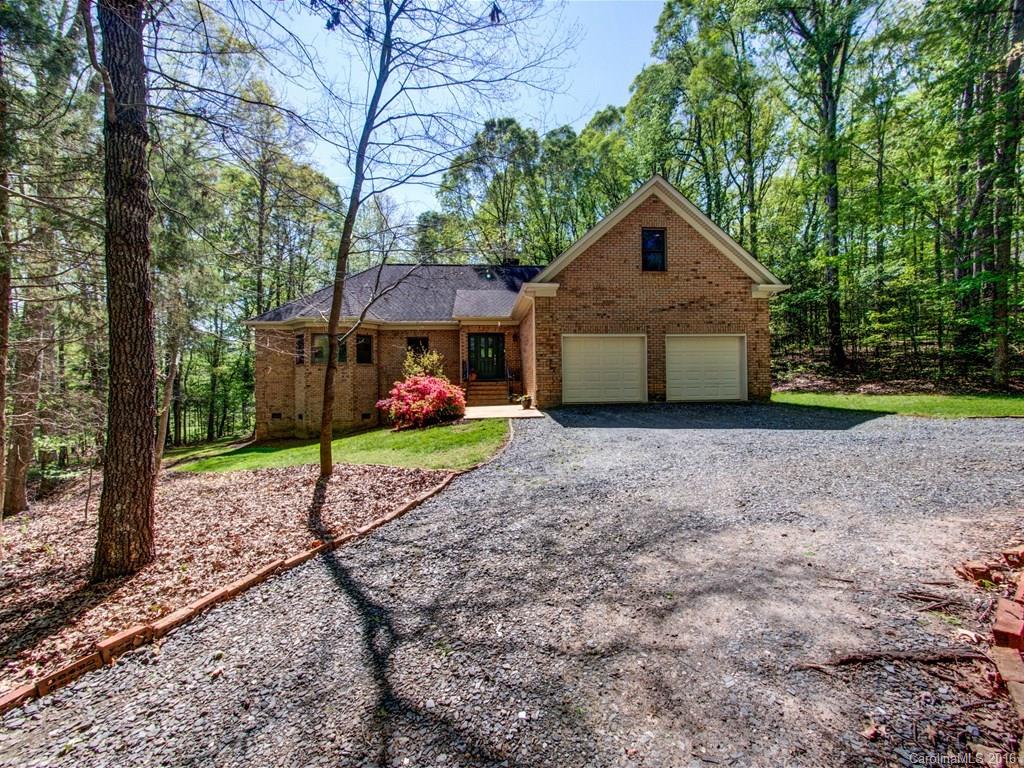 10819 Chestnut Hill Drive Matthews NC 28105