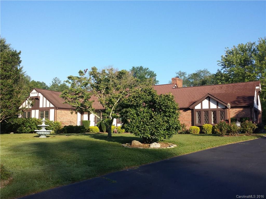 207 Lichen Lane Hendersonville NC 28791