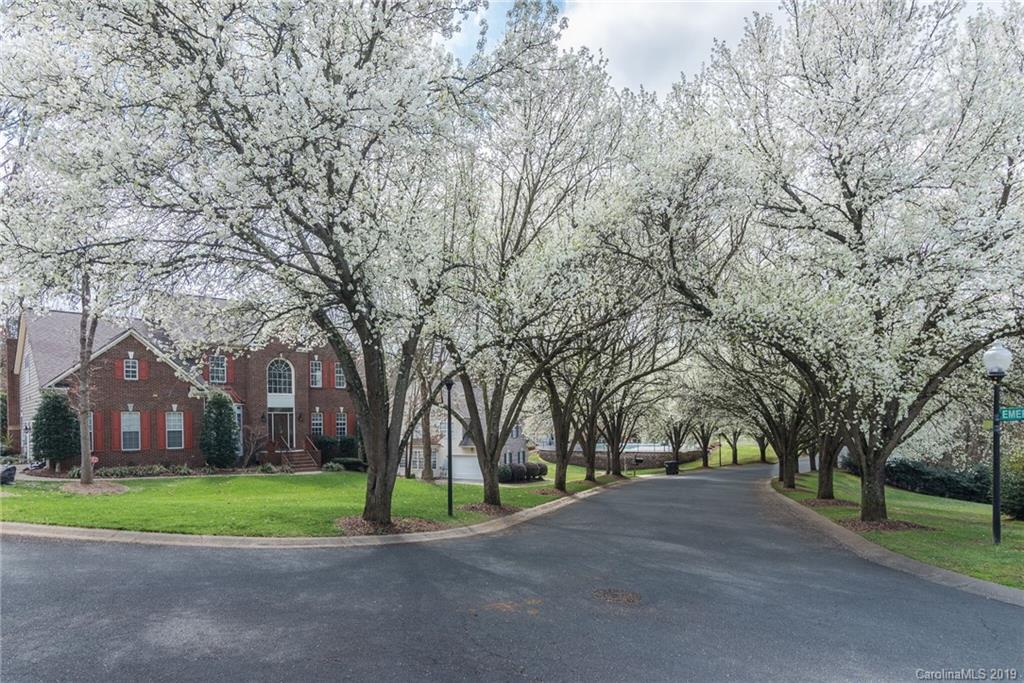 136 Emerald Drive Mooresville NC 28117