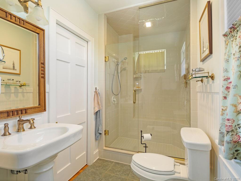 10 Mount Vernon Place Asheville NC 28804