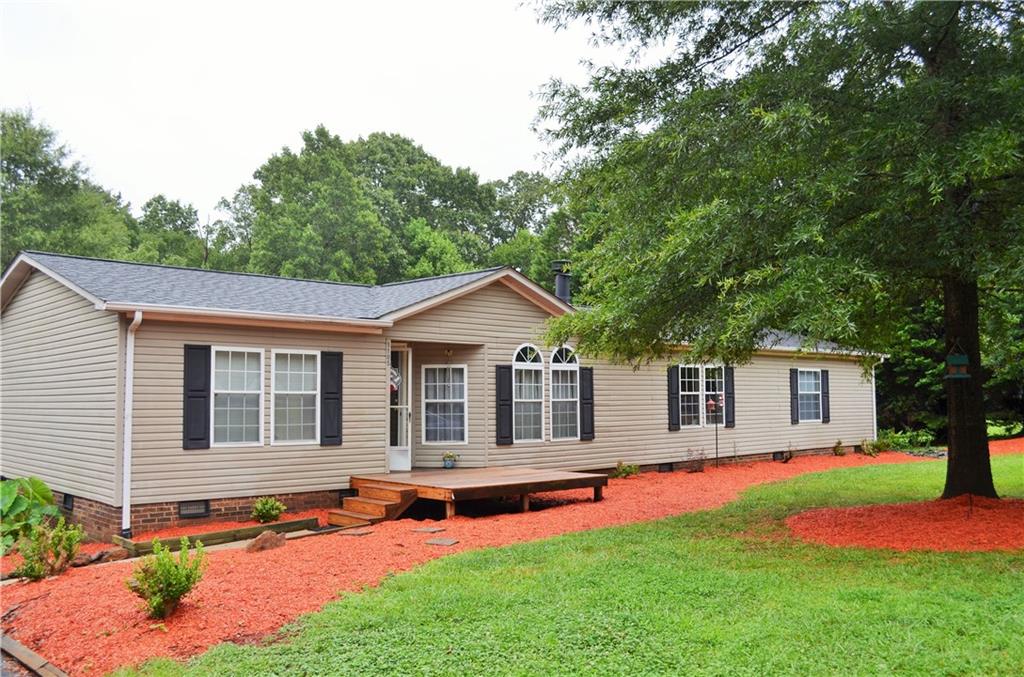 1185 Heritage Farm Road Hickory NC 28601