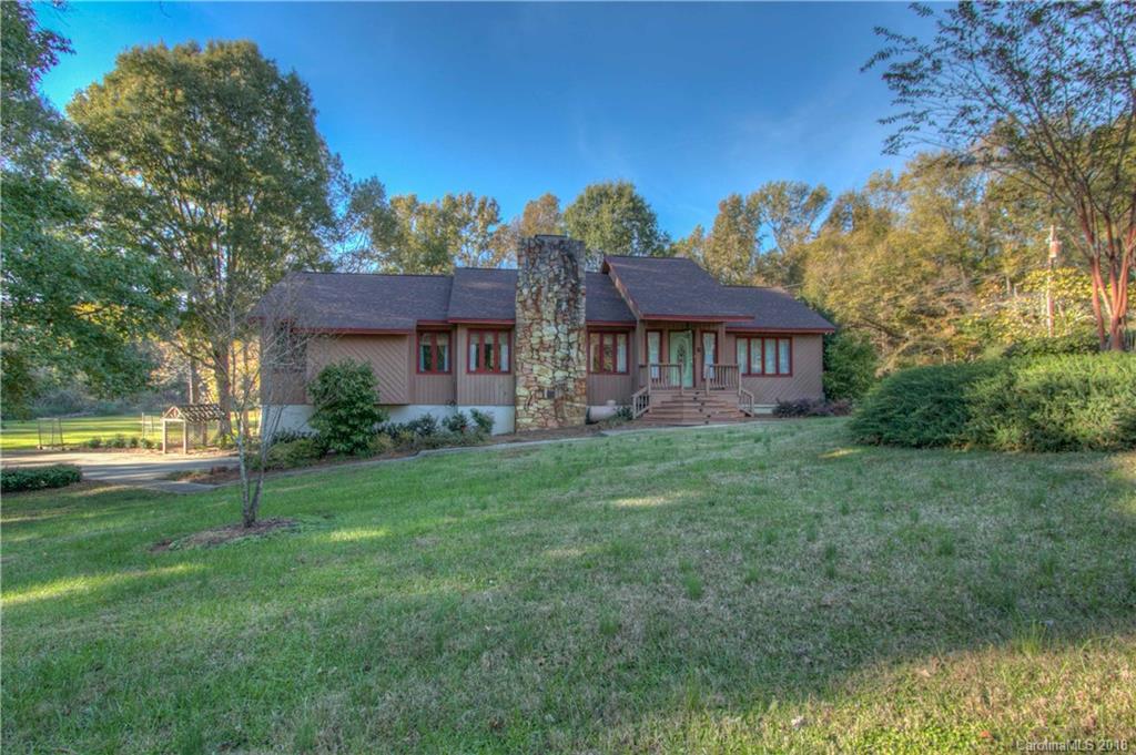 100 Lamplighter Lane Mount Holly NC 28120