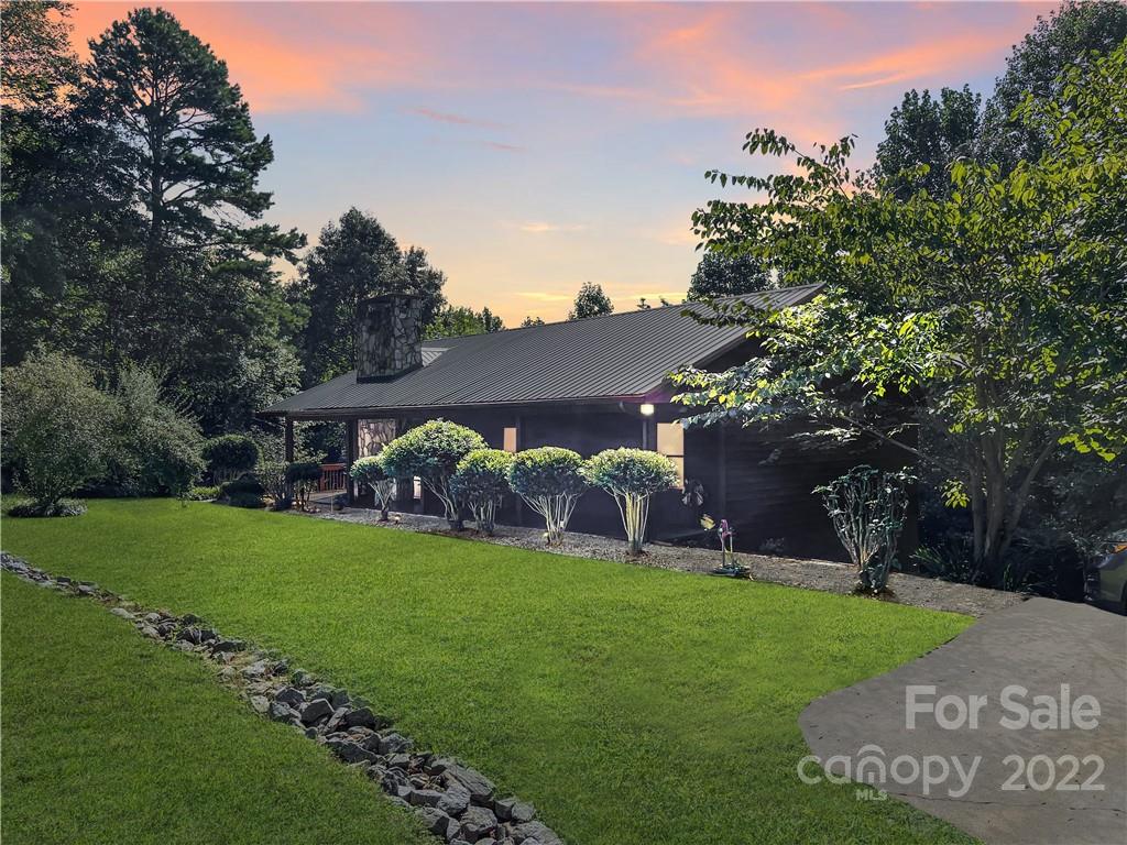 222 Lonesome Pine Drive Nebo NC 28761