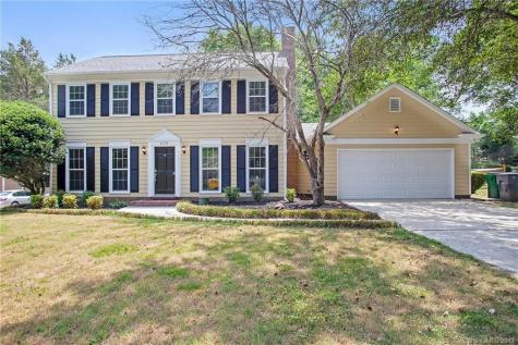 6735 Carmel Hills Drive Charlotte NC 28226