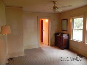 16 Carrier Street Asheville NC 28806