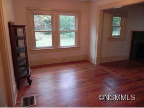 16 Carrier Street Asheville NC 28806