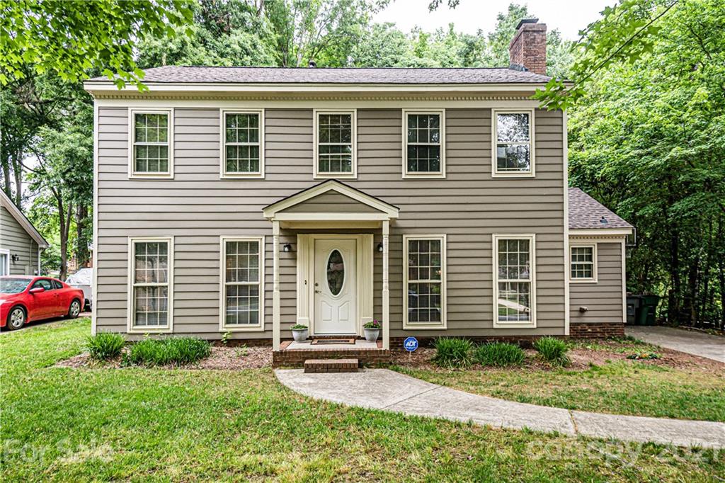 8213 Meadowdale Lane Charlotte NC 28227
