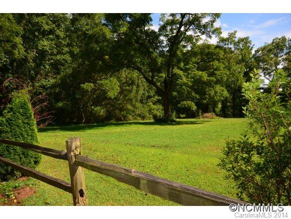 80 Hookers Gap Road Candler NC 28715