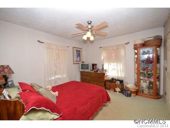 80 Hookers Gap Road Candler NC 28715