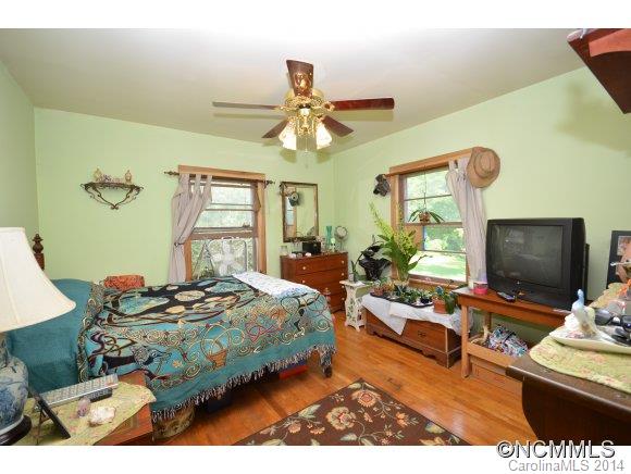 80 Hookers Gap Road Candler NC 28715