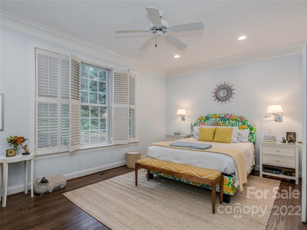 2205 Guest House Court Charlotte NC 28270