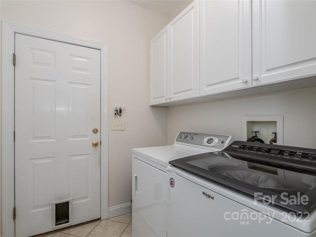 2205 Guest House Court Charlotte NC 28270