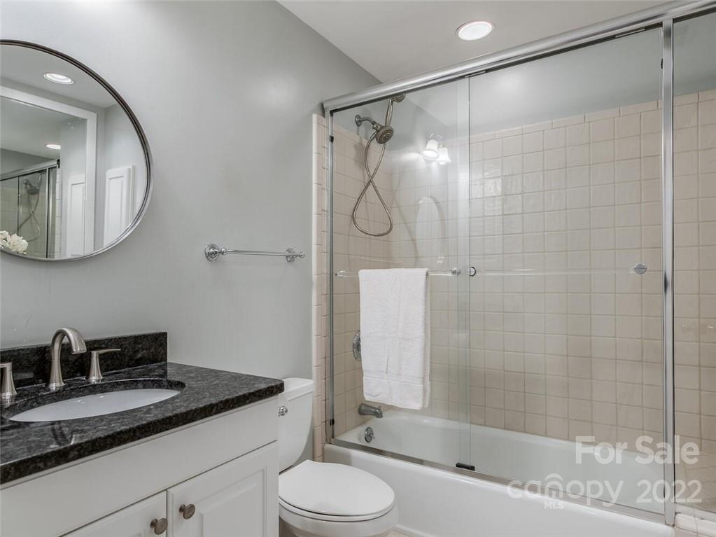 2205 Guest House Court Charlotte NC 28270