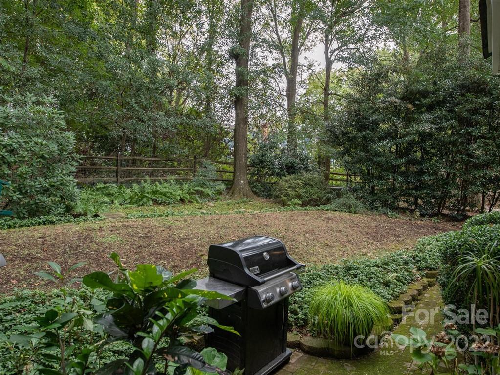 2205 Guest House Court Charlotte NC 28270