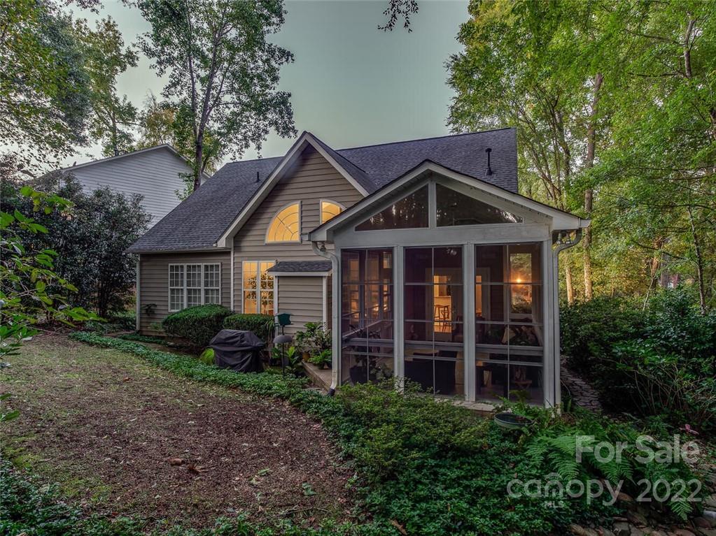 2205 Guest House Court Charlotte NC 28270