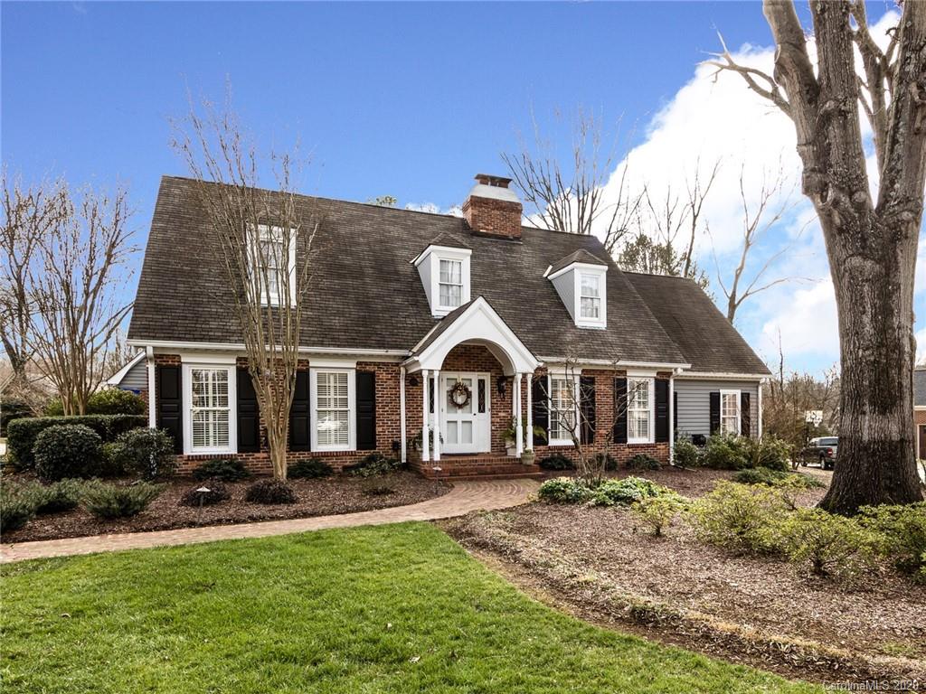 2326 Lathrop Lane Charlotte NC 28211