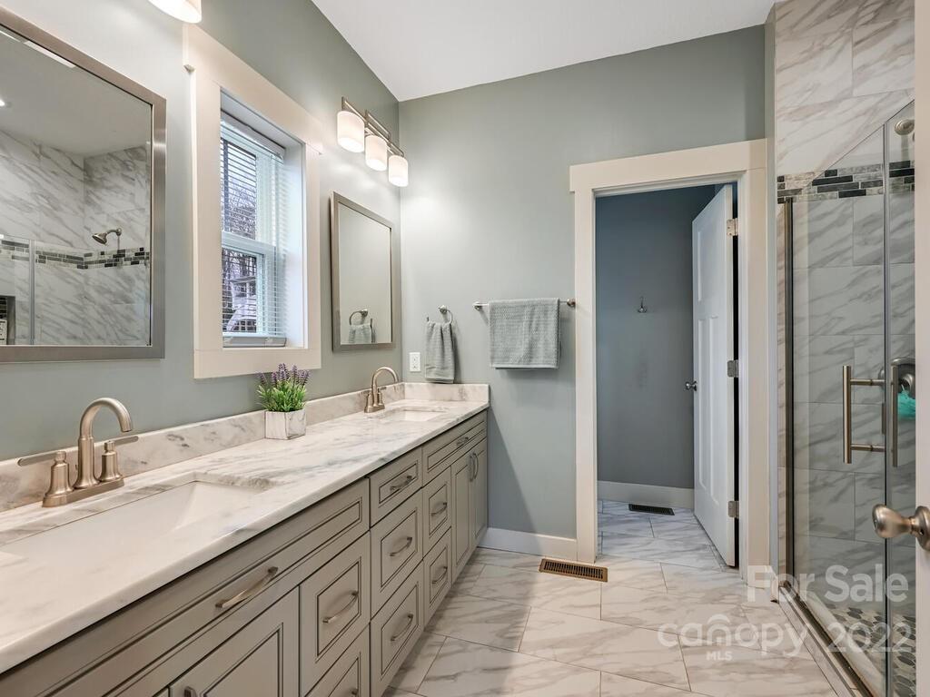 25 W Haven Drive Arden NC 28704