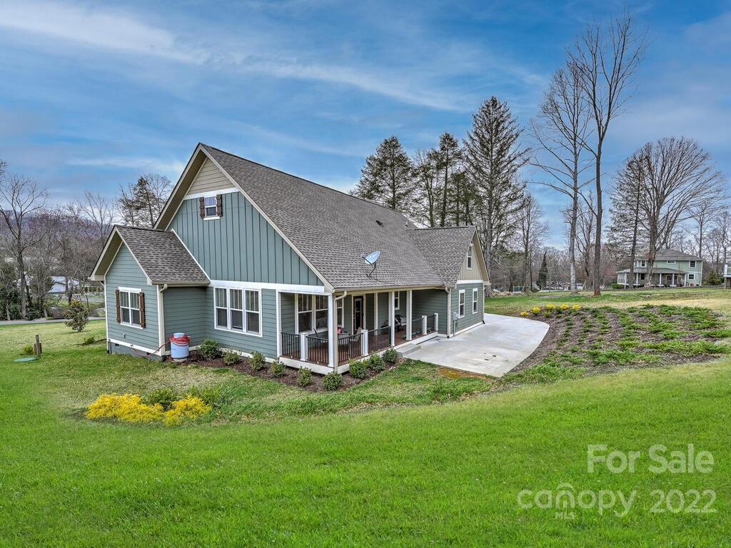 25 W Haven Drive Arden NC 28704