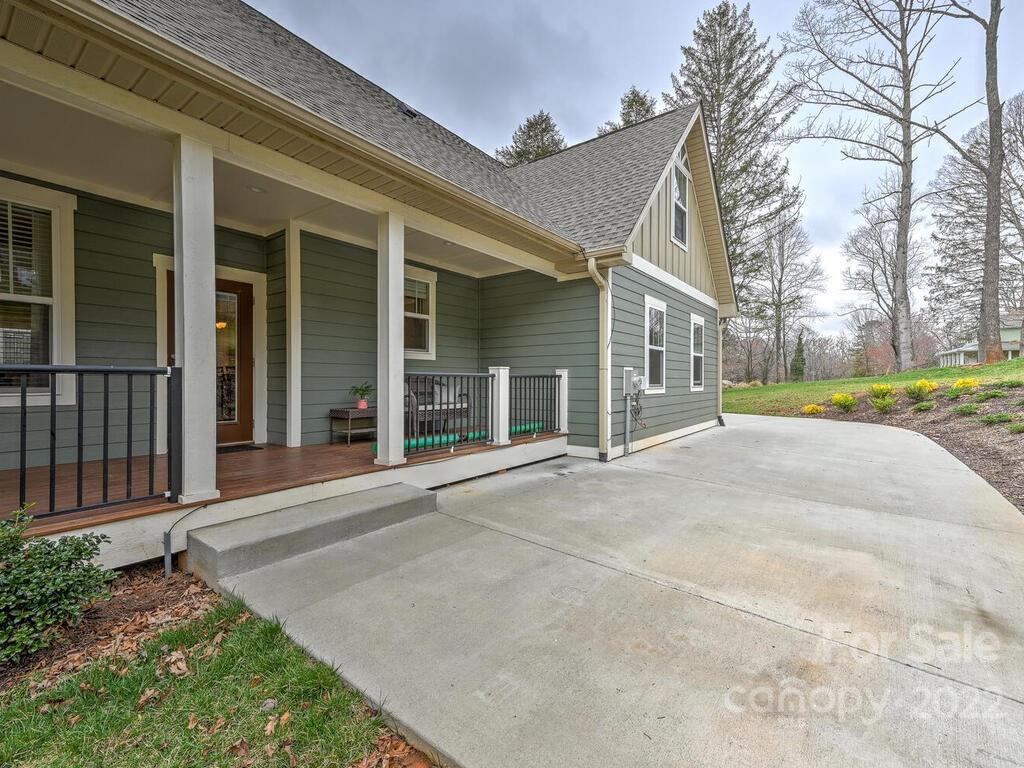 25 W Haven Drive Arden NC 28704