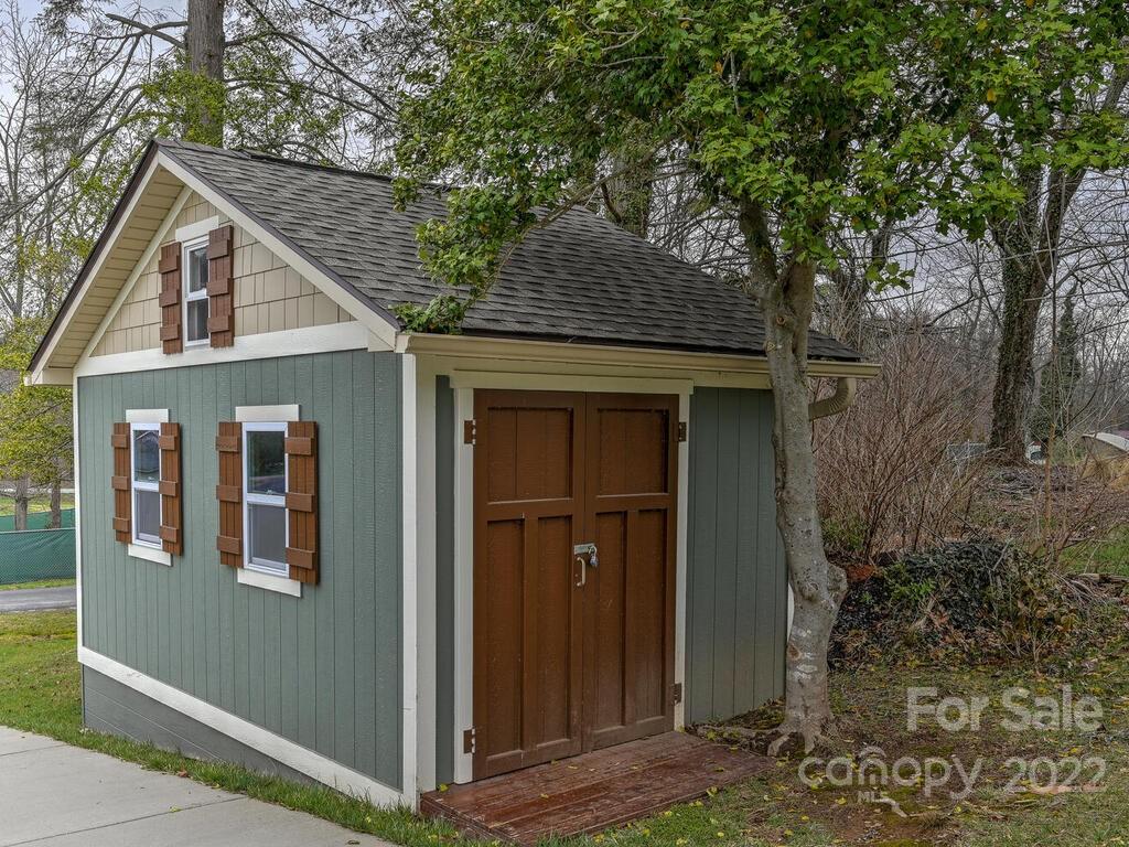25 W Haven Drive Arden NC 28704